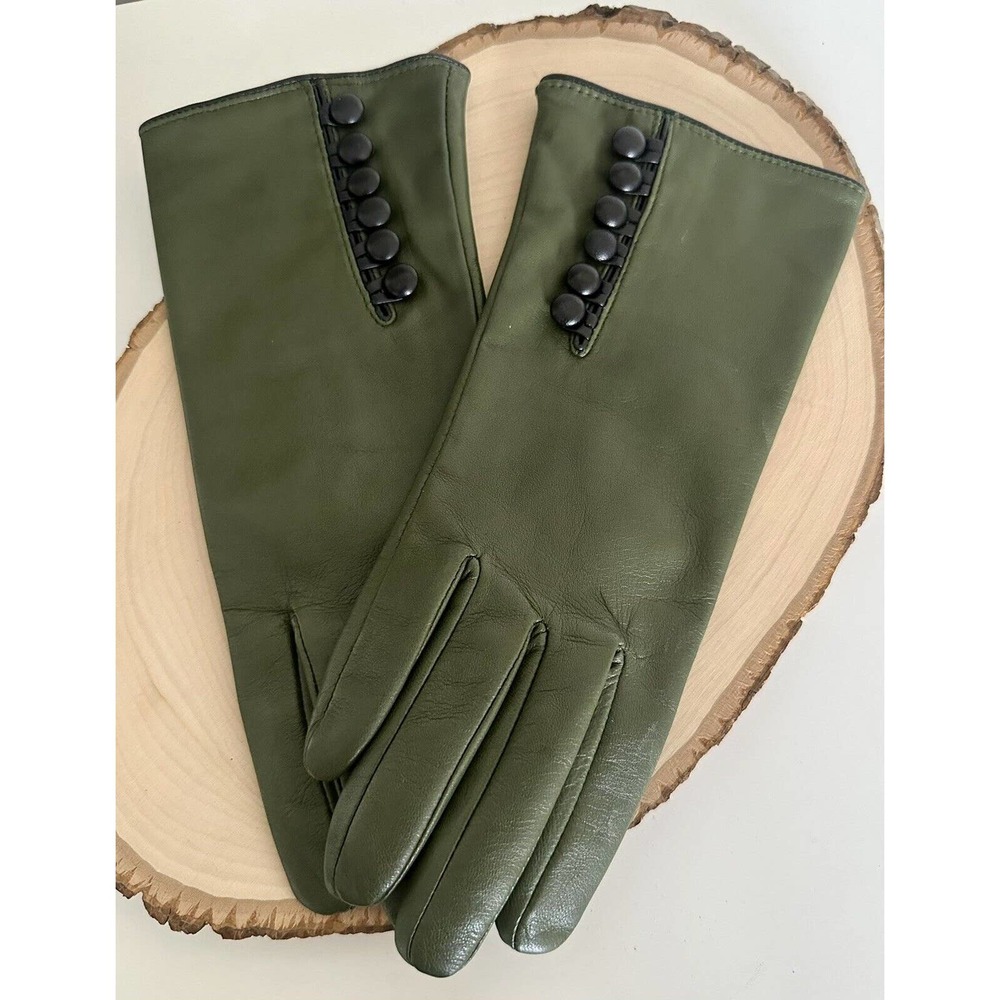 Mercer & Madison Green Soft Leather Driving Gloves With Buttons Women’s M